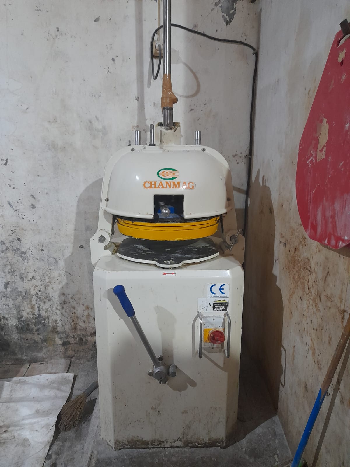 Mesin produksi Roti Acong